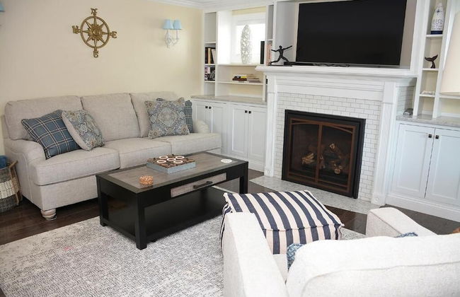 68 East Grand Ave - Photo 7