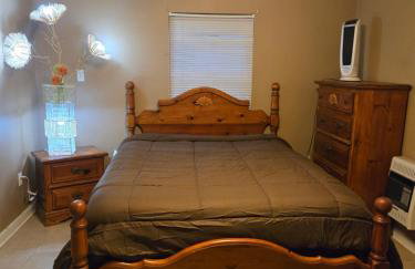 Cozy 1 Bedroom and Bath - Foto 5