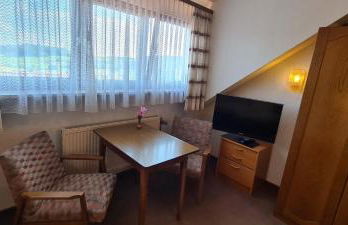 Doppelzimmer Bergblick mit 2 Einzelbetten - Pension Hauber - Foto 1