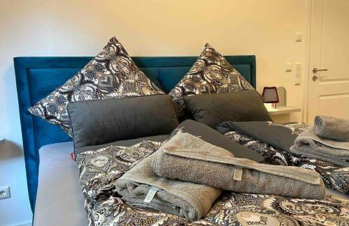 4YOUnic Billard * 2 BR * 75-Zoll TV * Boxspringbett - Foto 7