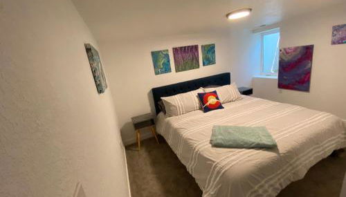 Artsy Platt Park Apartment Guest Suite for 4, QUICK Mountain Access! - Foto 1