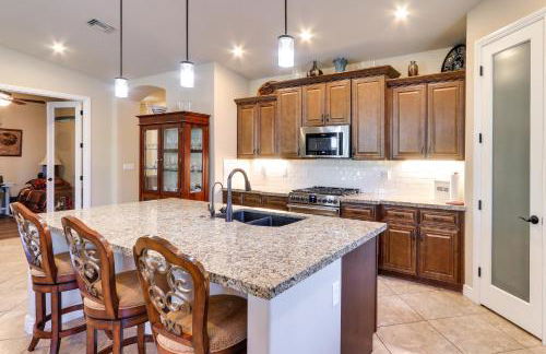 Pool and Golf Access! 55 and Mesa Retreat - Foto 1