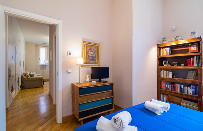 Elegant Flat at Municipio by Napoliapartments - Foto 7