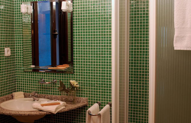 AinB Las Ramblas-Guardia Apartments - Photo 37