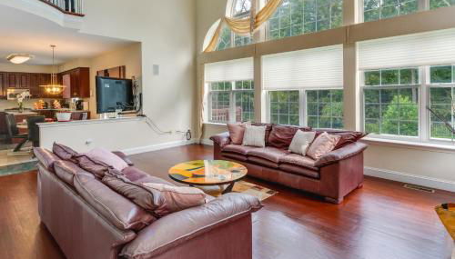 Centrally Located Family Home with Pool - Foto 5