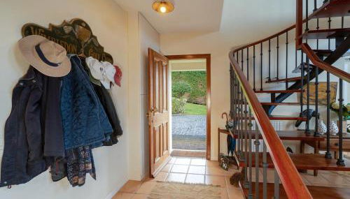 Luxury VILLA CAMÉLIA. Mountains, golf, horses, levada walks. - Foto 3, wardrobe