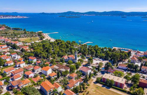 Merita Apartments with Pool - Photo 26