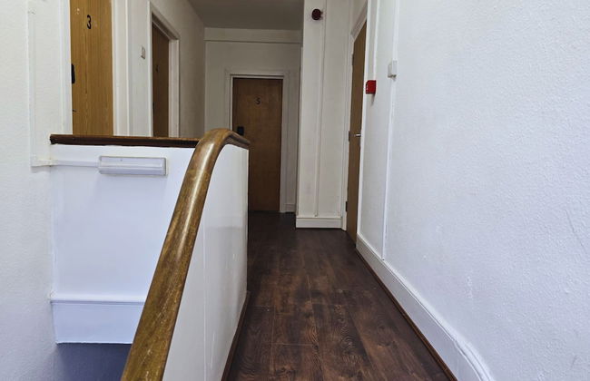 PRIVATE ROOMs In TOWN CENTRE FREE PARKING WIFI AND PATIO WITH AA STAY LTD - Foto 22