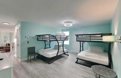 Lion On The Beach - Photo 28