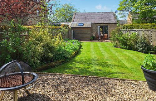 The Studio At Westfield - Photo 2