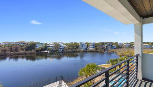 Water's Edge - Luxury Lakefront Beach House with Private Pool & Community Amenities - Foto 1