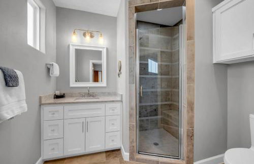 Luxury Waterfront Home with Swimming Pool Hot Tub and 2 Boat Slips - Foto 38