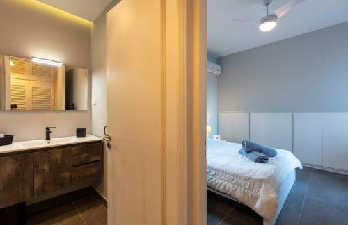 RETREAT VILLA BY THE SEA WITH POOL IN PORTO HELI - Foto 40