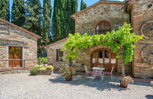 8 Bedroom Awesome Home In Arezzo - Foto 14