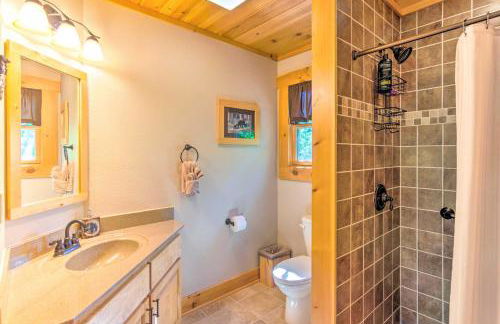 Blue Ridge Mountain Gem with Deck and Community Perks - Foto 24