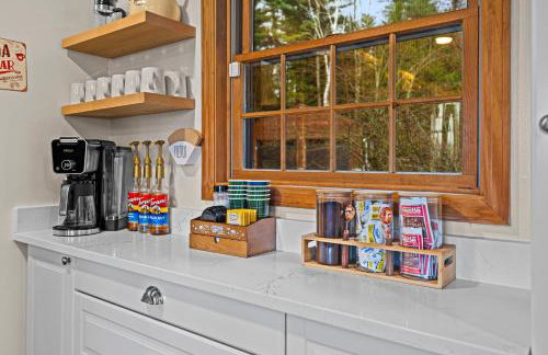 Pool Arcade Mtn Views Lake George Home Retreat WFH - Foto 41