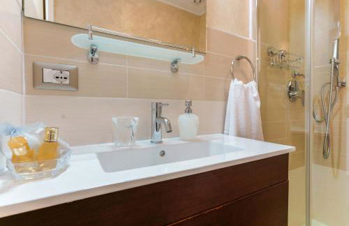 Cagliari Magica bellissimo appartamento & suite in centro - Photo 40