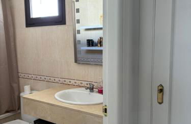 Casa amplia y moderna de 3 habitaciones en complejo con piscina - Foto 24