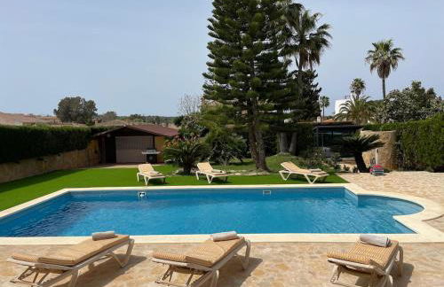 Schönes Ferienhaus Caesar mit großem Pool und Garten - Foto 35