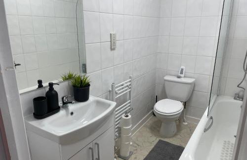 Cosy 2 bed Wimbledon Apartment - Photo 10