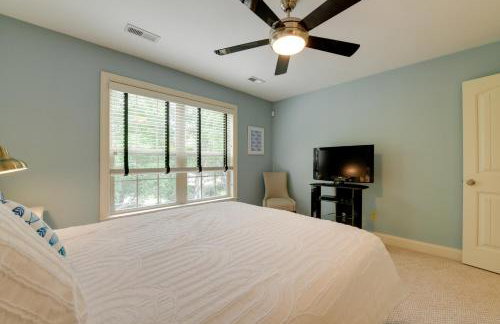 Waterfront Sherrills Ford Home with Pool and Boat Dock - Foto 22