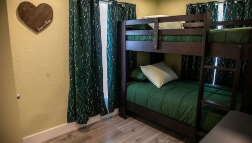StockYards! Less than 4 minutes-Sleeps 8-Lee House - Foto 2