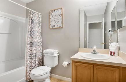 Family Friendly Townhome Near Attractions - Foto 14