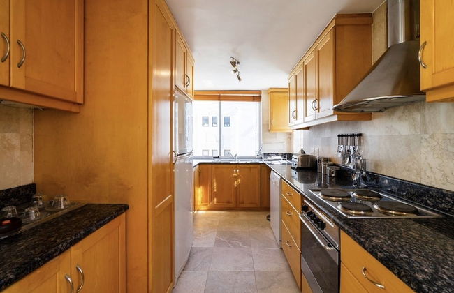 Bantry Beach Luxury Suites - Photo 28