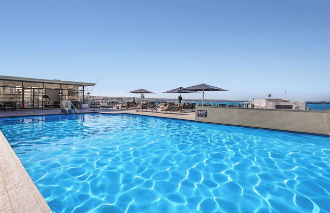 Cozy Studio Retreat in the City By Zodiak Stays - Photo 19