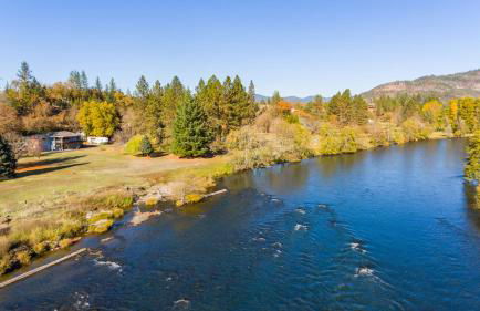 Riverfront Getaway - Foto 3