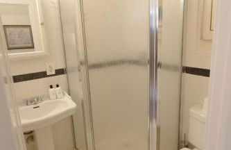 Above Maxwell Wine Bar - Super Central 2Bed 2Bath - Foto 13