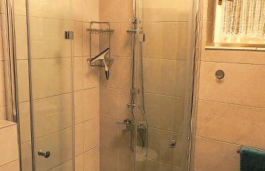 Villa V, 4-star 2-floor 1-apartment seaside property with great outdoors - Foto 25