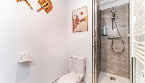 Le Minorel - Wifi - Netflix -Free Parking - Métro - Foto 4, Shower