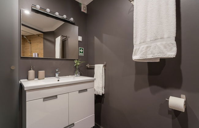 BnB Homes Bright Apartment 50 m Walk From Beach - Photo 15