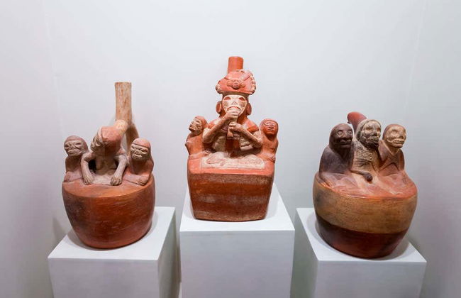 Visita guiada por el Museo Larco Herrera - Foto 2