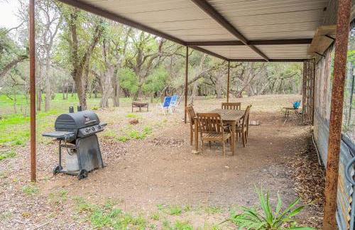 Serene Hill Country Home w/ Romantic Garden Escape - Foto 42