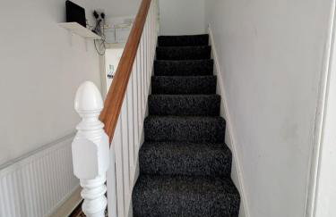 6 bedroom 6 Ensuite 1 min to M6 Jct 9 15 min to Bham - Foto 14