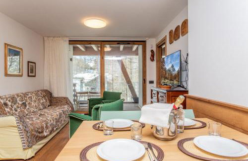 FLORA ALPINA EXPERIENCE - "Ski-to-Door" Brand New Chalet Apartments with Indoor Garage and Mountain View - Foto 7