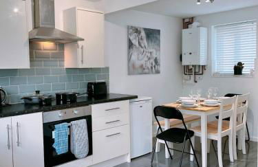 Modern 3-bed house with parking - Chorley Near M61 - Foto 17