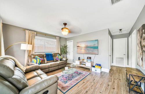 Heated Pool Spa BBQ Pool Table WiFi Near Beach-Downtown Fun - Foto 6