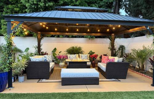 Modern Studio with Private Patio - Foto 45