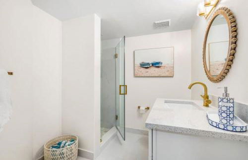 Hutchinson Island Beach Condo - Photo 9