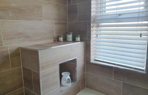 Routh 2-Bed Luxury Lodge Hot Tub & Lake View - Foto 36