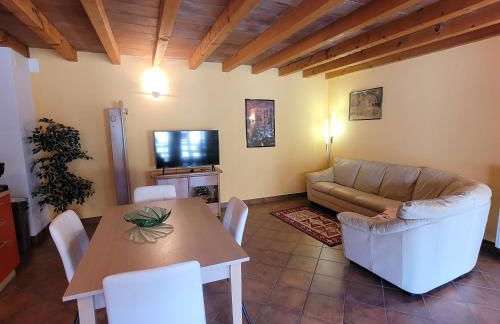 Mountain and Iseo Lake Mountain Lake Iseo Hospitality - Photo 10