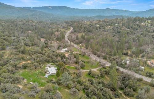 Manzanita Hill-35 miles to Yosemite, 10 miles to Mariposa with 8 person spa - Foto 31