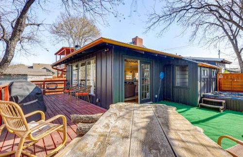 Creekside Cottage with Deck and Hot Tub in Belton - Foto 21