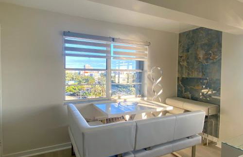 Panoramic luxurious waterfront one bedroom apartment with Miami skyline view Free parking 5min drive to Miami Beach - Foto 5