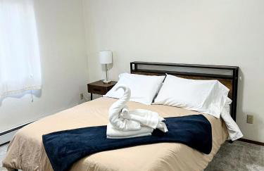 Spacious Downtown 2-bdrm Apartment - Photo 28