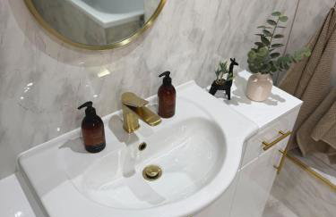The Malthouse - Luxury City Apartment - Photo 29