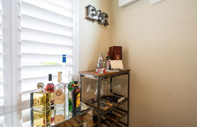 The Ladley Luxury Lifestyle Walk to Mile High - Foto 8